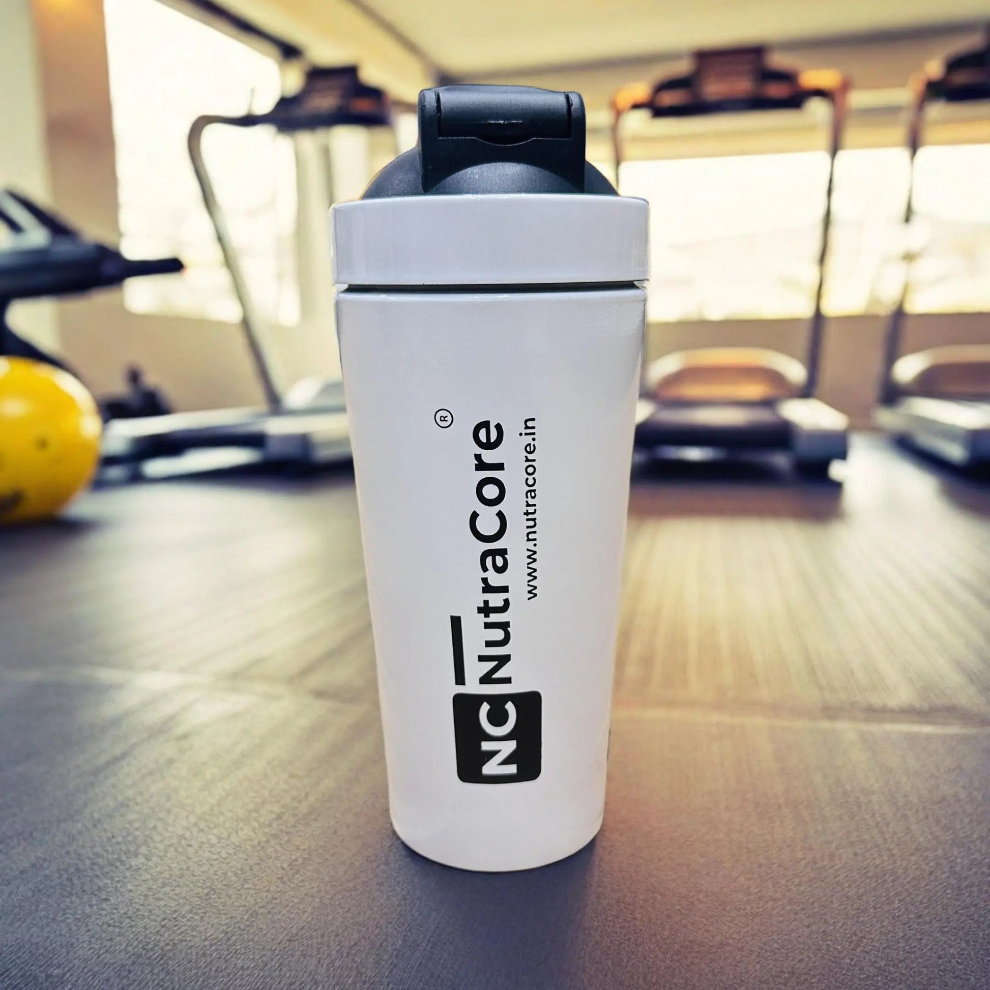 NutraCore Stainless Steel Shaker – 750 ml - White - NutraCore